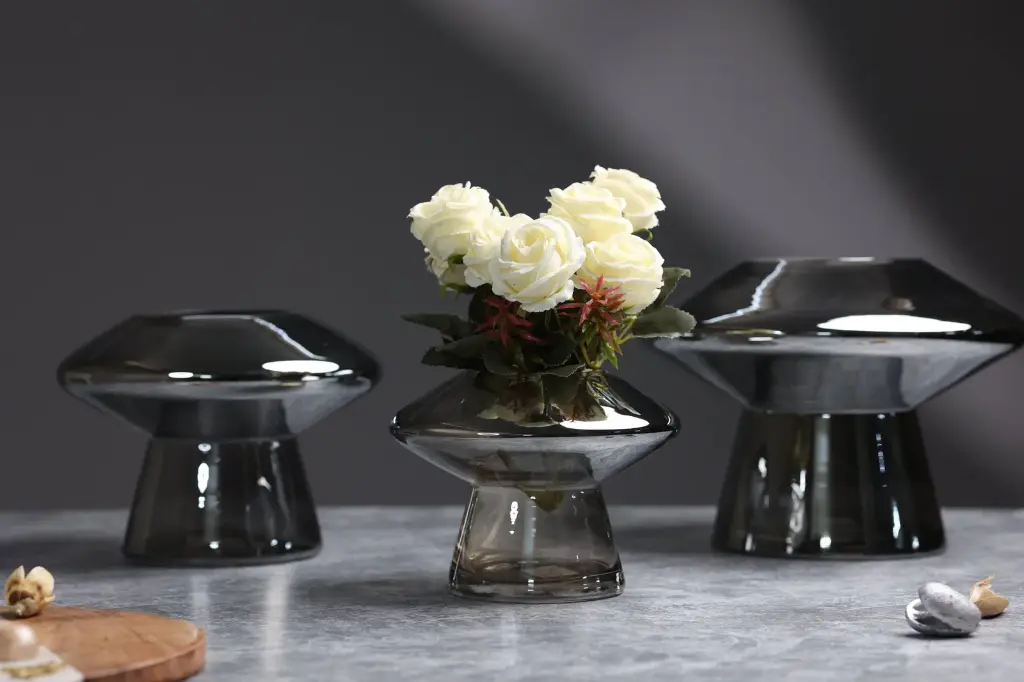 Vase84  