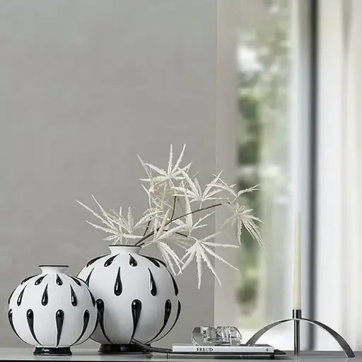 Vase142  